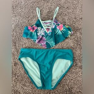 Justice Teal and Pink Floral Girl’s Ruffle Bikini
Large (12-14) Excellent Cond